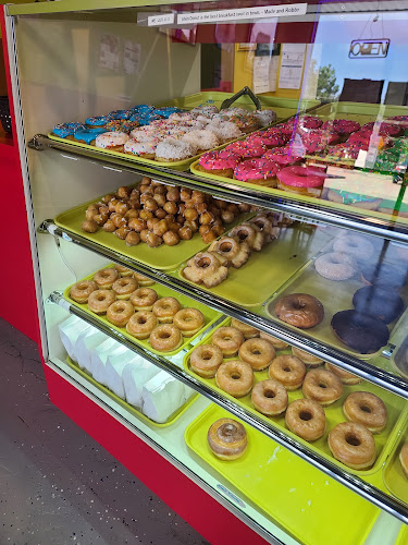 Alvin Donuts storefront