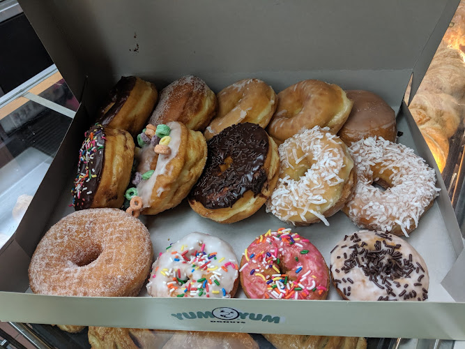 Yum Yum Donuts storefront