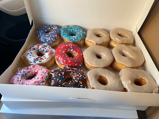 Rise N Shine Donuts storefront