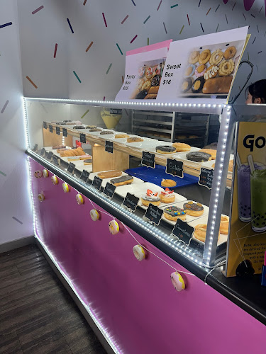 Sweet Sensations Donut & Boba - Vista storefront