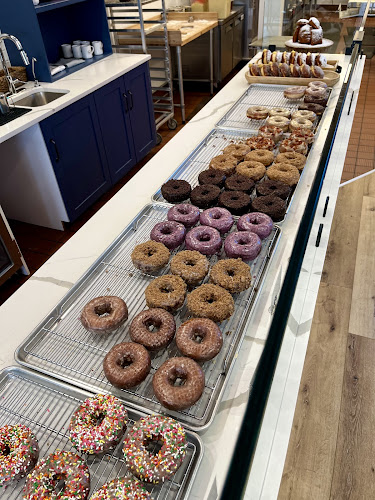 Bismarck Doughnuts storefront