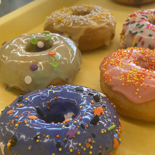Blondies Daylight Donuts storefront