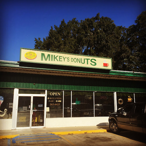 Mikey's Donut King storefront
