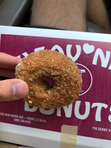 Heav'nly Donuts storefront