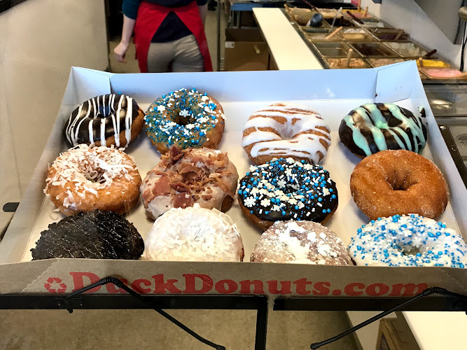 Duck Donuts storefront