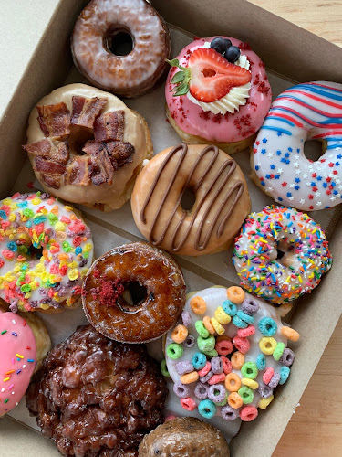 Friendly Doughnuts storefront