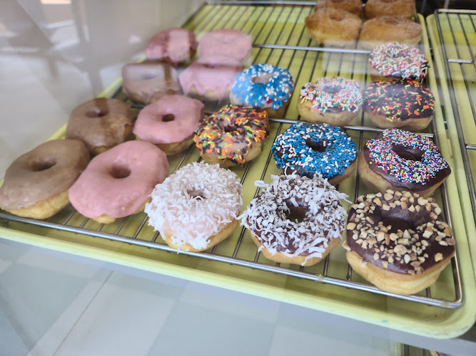 Walker Donut storefront