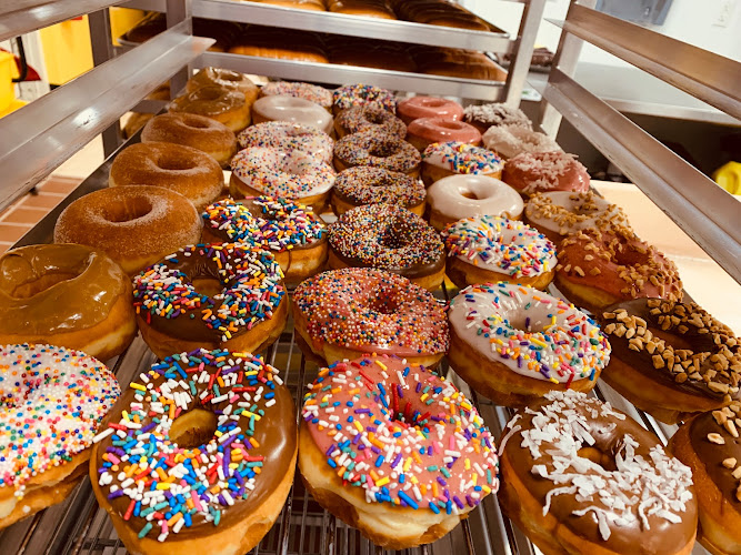 Snowflakes Donuts storefront