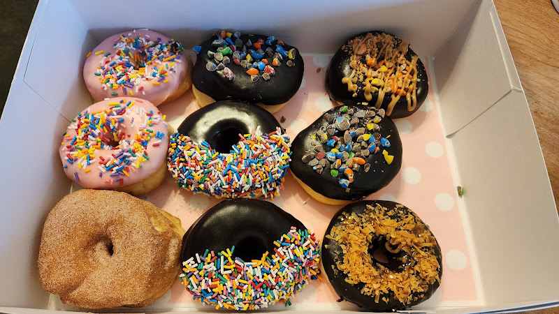 Decked Out Donuts storefront