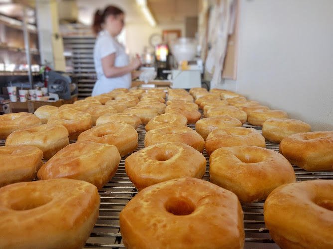 Shipley Do-Nuts storefront