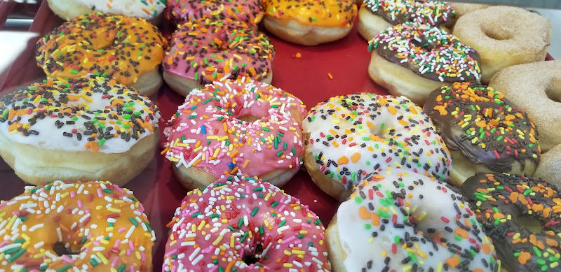 Superbly Donuts. storefront