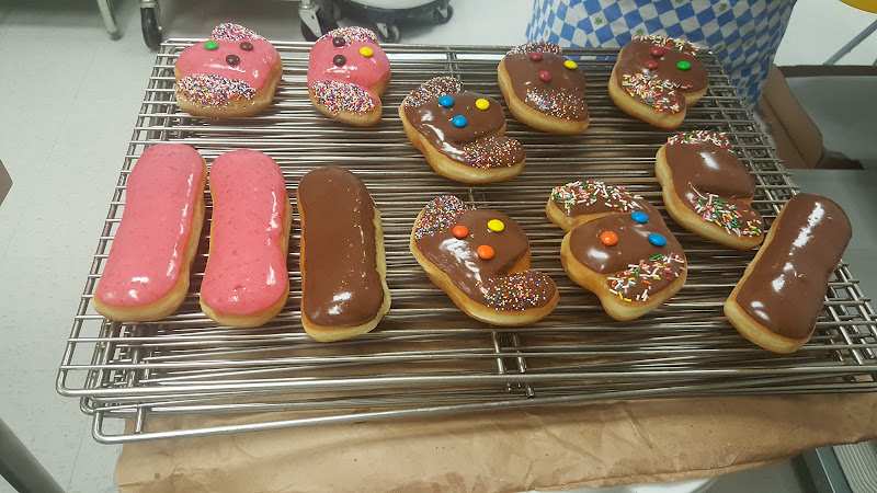 Yummy Donuts storefront