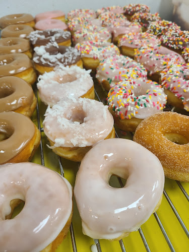 New Star Donuts (Blanchard) storefront