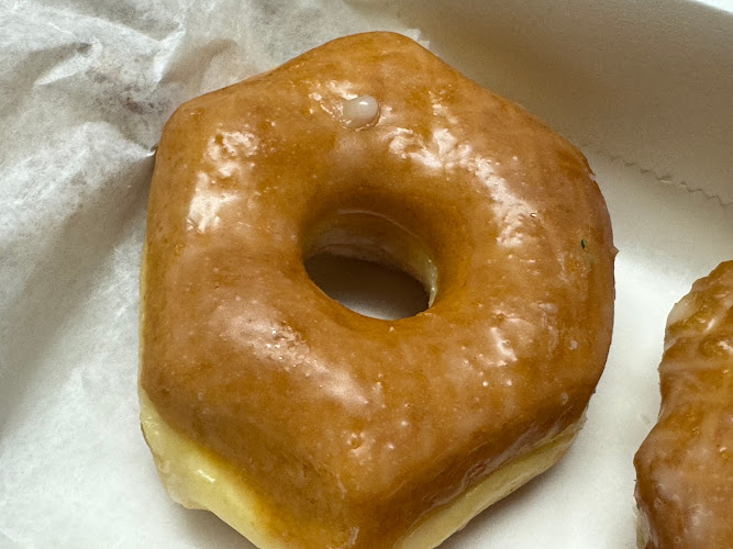 Lickin Good Donuts storefront