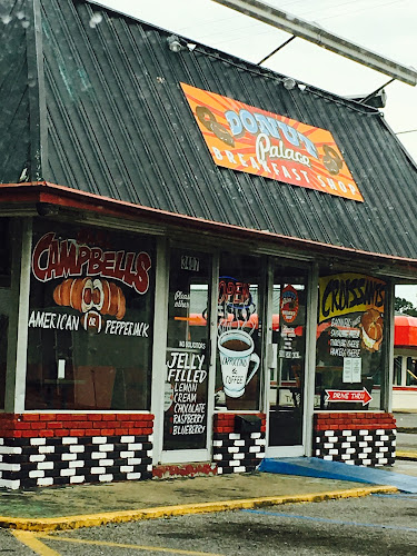 Donut Palace storefront