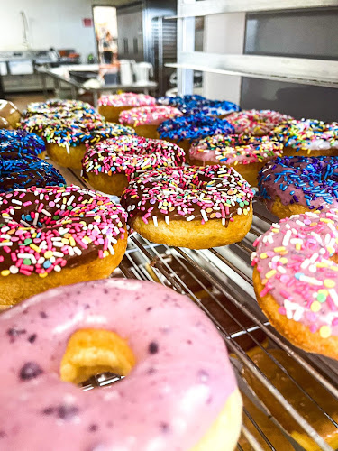 Young's Donuts storefront