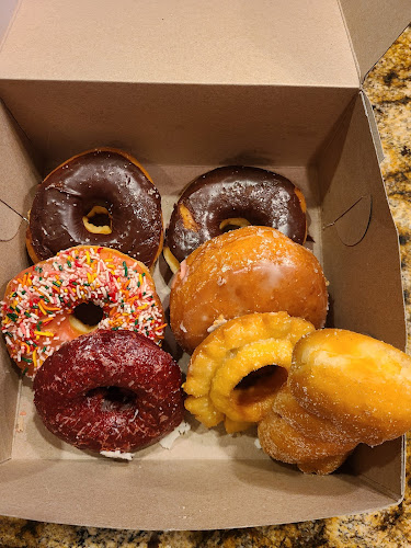 BoSa Donuts storefront
