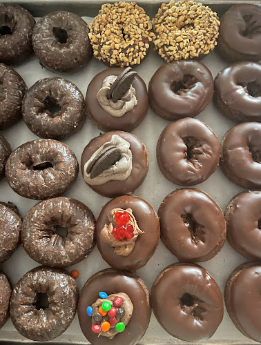 Gold-N-Glaze Donut & Coffee storefront