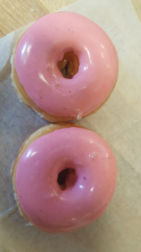 King's Donuts storefront