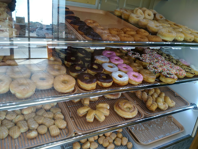 BAKERY DONUTS storefront