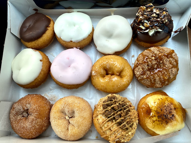 Peace, Love and Little Donuts of Westpark storefront