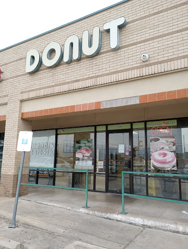 Young Donut storefront