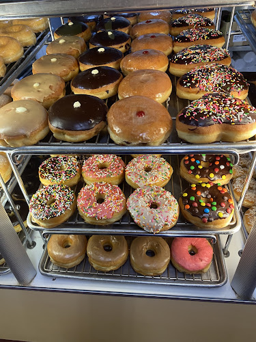 Orosi Donut storefront