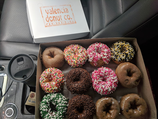 Valencia Donut Co. storefront