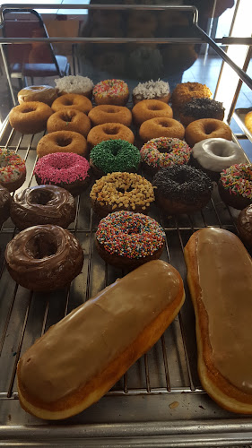 Donut Hole storefront