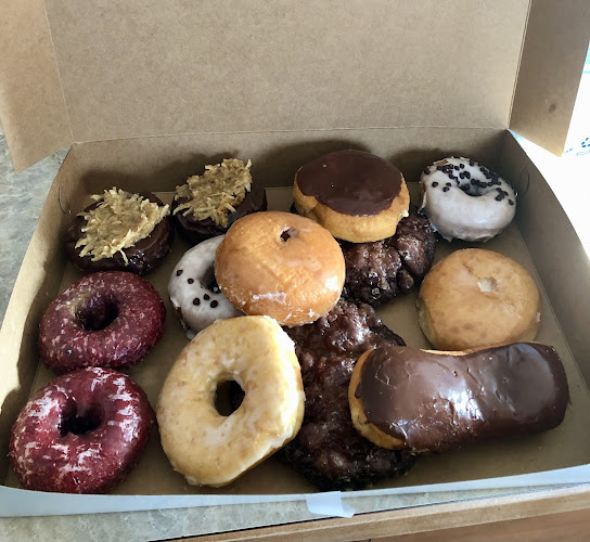 Holy-MOley Donuts storefront