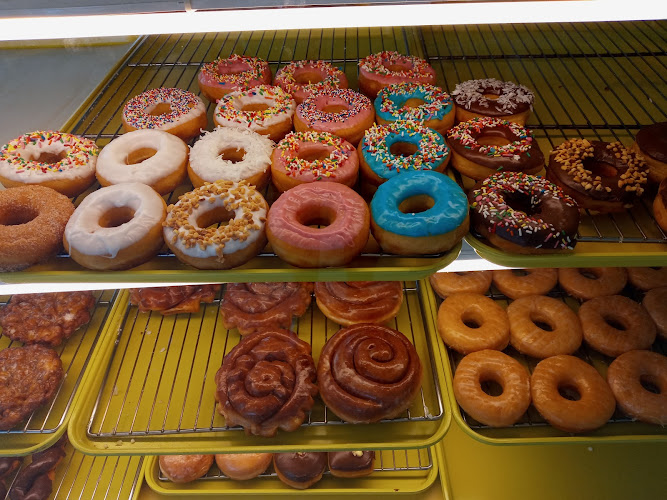 Mr Donuts & Kolaches storefront