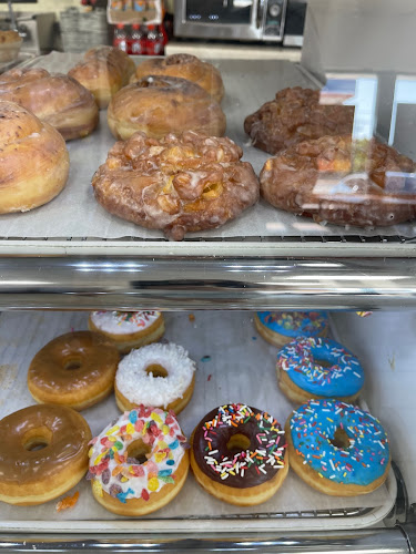 Boston Donuts storefront