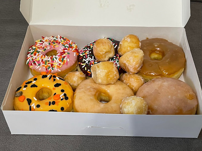 Snowflake Donuts storefront