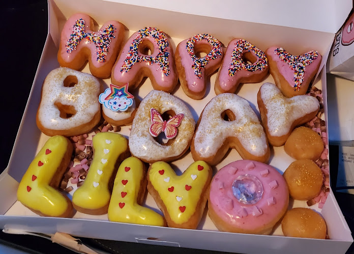 Dandy Donuts storefront