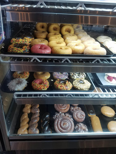 Earnest Donuts storefront