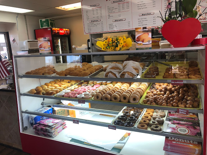 Snowflake Donuts storefront