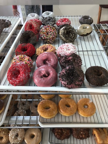 Fresh Donuts & Ice Cream storefront