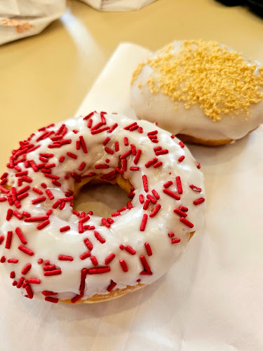 Dunkin' storefront