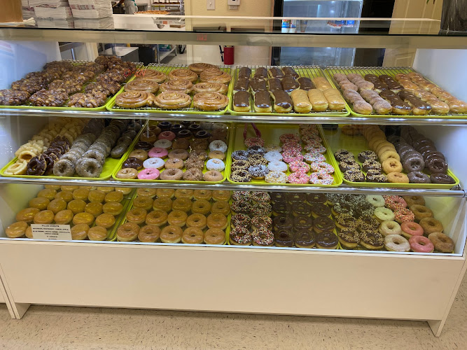 Top Donuts storefront