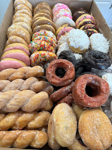 Branford Beach Donut storefront