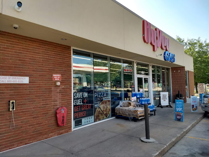 Hy-Vee Fast & Fresh storefront