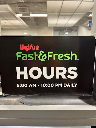 Hy-Vee Fast & Fresh storefront