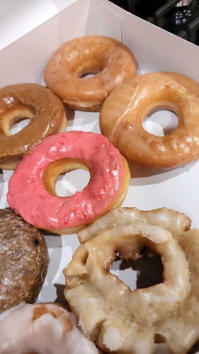 Yummy Donut storefront