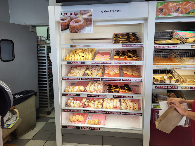 Donut King storefront