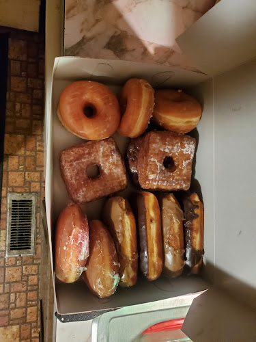 Delight Donut storefront