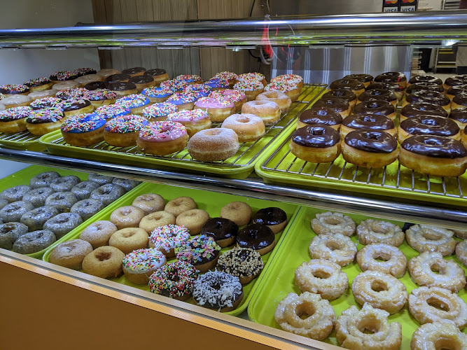 Fresh Donuts storefront