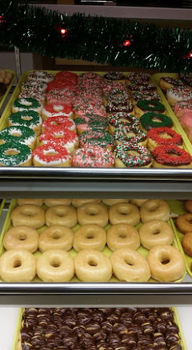 Hernando Donuts storefront