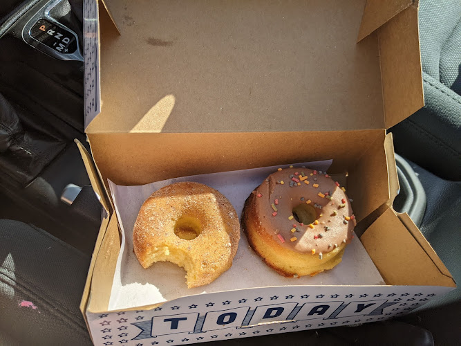 Parlor Doughnuts storefront