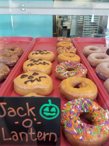 Donut Time storefront