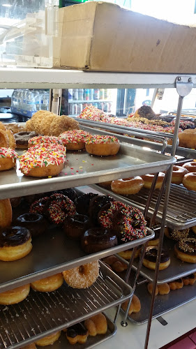 Angel Doughnuts storefront